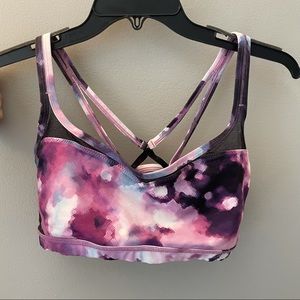 Lululemon sports bra